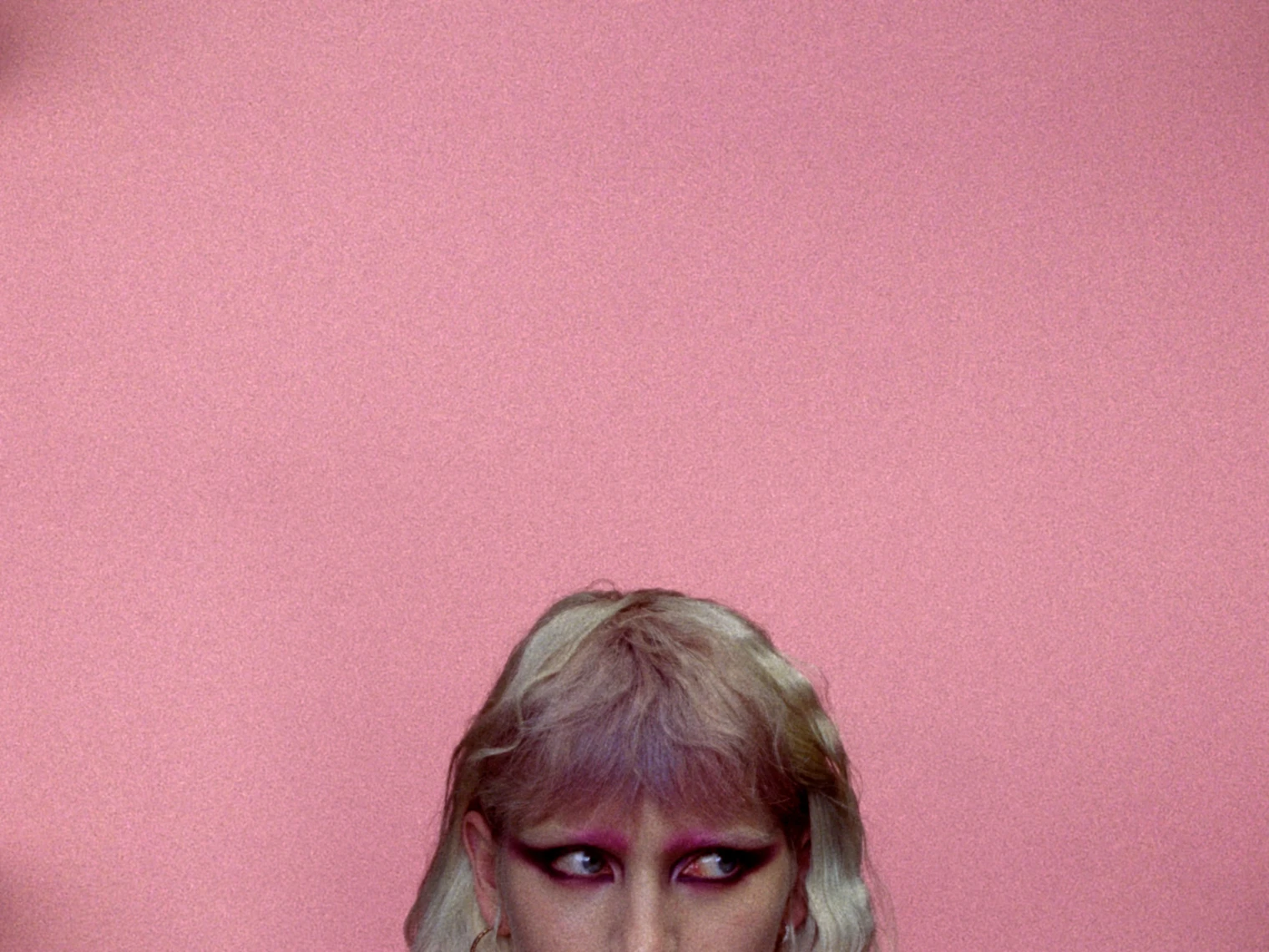 Vogue CS / Krasa se Nehleda — Vogue_Chanel_Editorial_V5.5_PRORES.00_00_35_21.Standbild027.jpg
