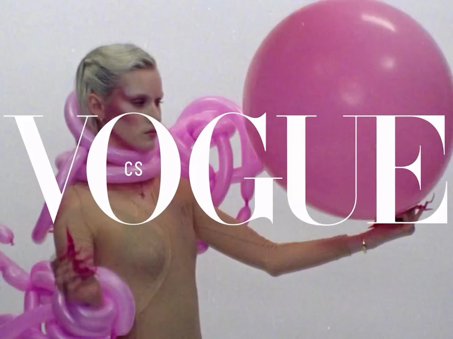 Vogue CS / Krasa se Nehleda — Vogue_Chanel_Editorial_V5.5_PRORES.00_09_15_16.Standbild039.jpg